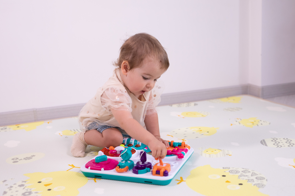 Как научить ребенка 2-3 лет играть самостоятельно